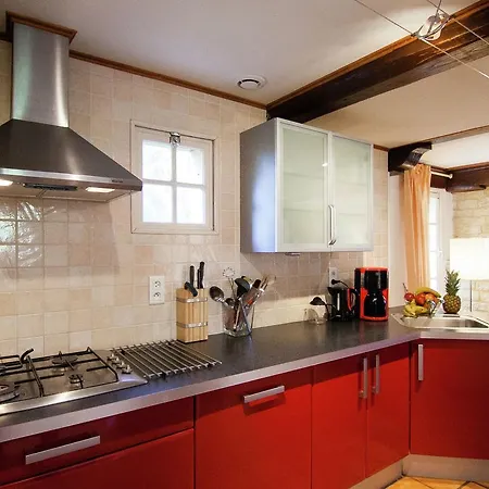 Βίλα Beautiful House With Private Pool In Bouzic